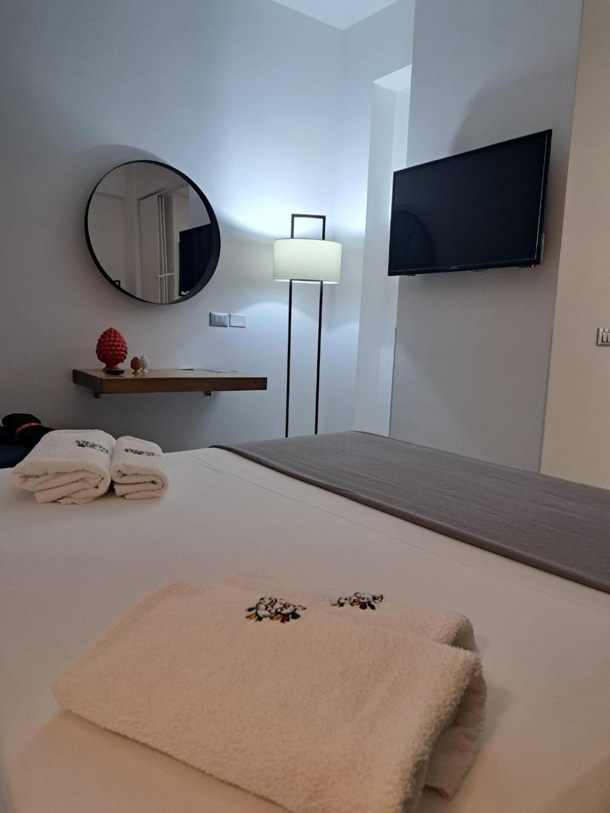 Sikelia Superior Rooms Milazzo Bagian luar foto